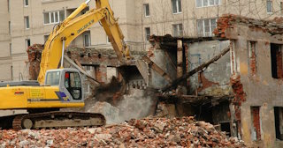 Демонтаж фасада в Керчи: цены за м2 от 368 рублей | Сварной-Крч