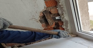 Демонтаж оконных откосов по выгодной цене от 525 руб. в Керчи - Сварной-Крч